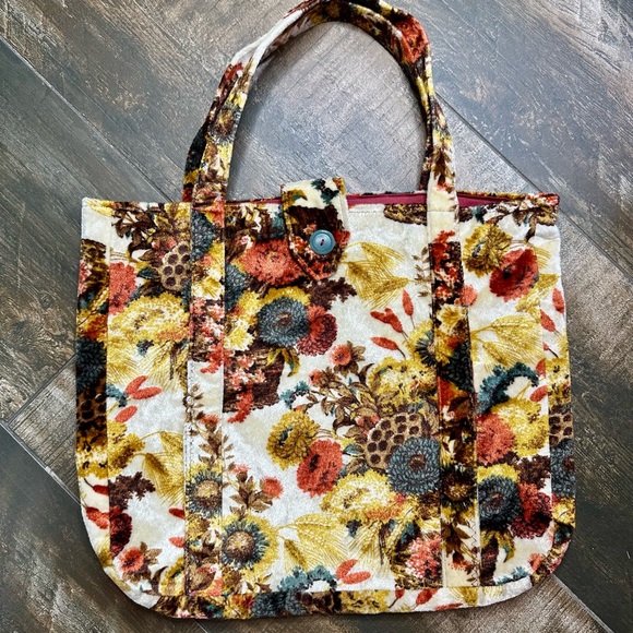 Handbags - Vintage Floral Velvet Tote Bag – Retro Boho 70s Style